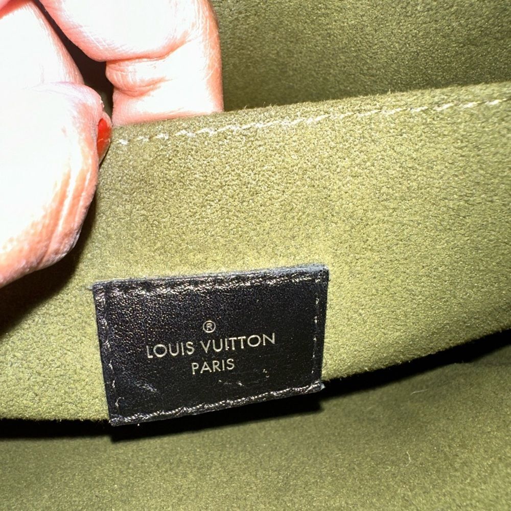 Louis Vuitton Limited Edition Monogram Infrarouge Canvas Pochette Metis - Picture 14 of 16